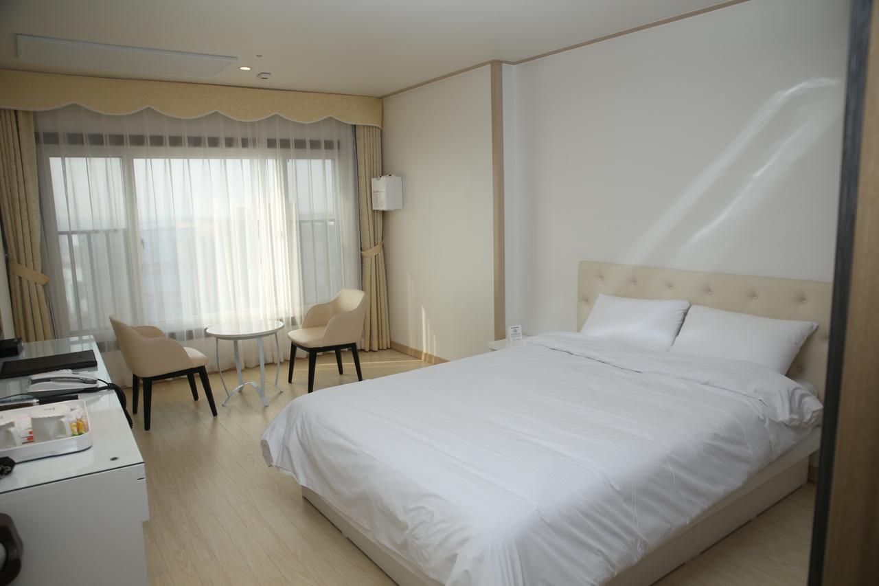 Daebudo Tourist Hotel Ансан Екстериор снимка