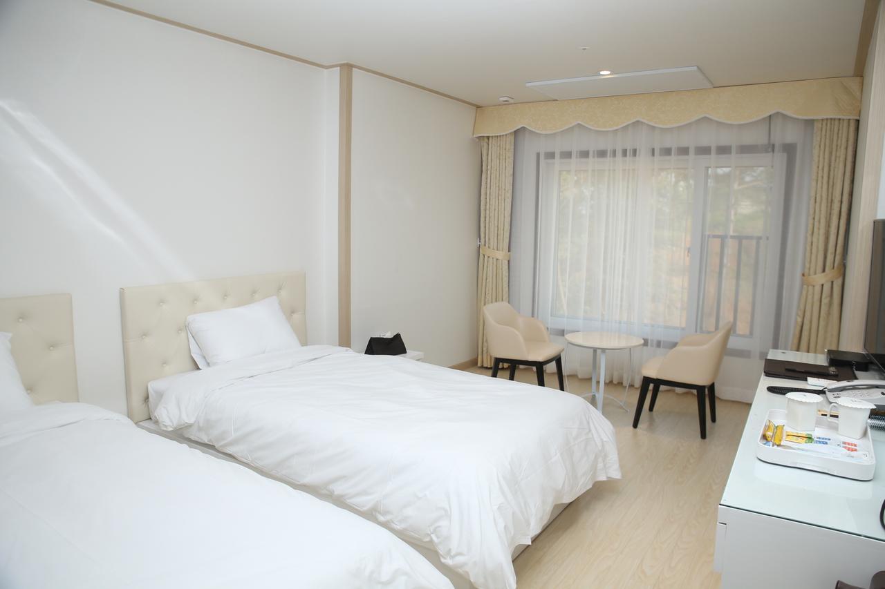 Daebudo Tourist Hotel Ансан Екстериор снимка