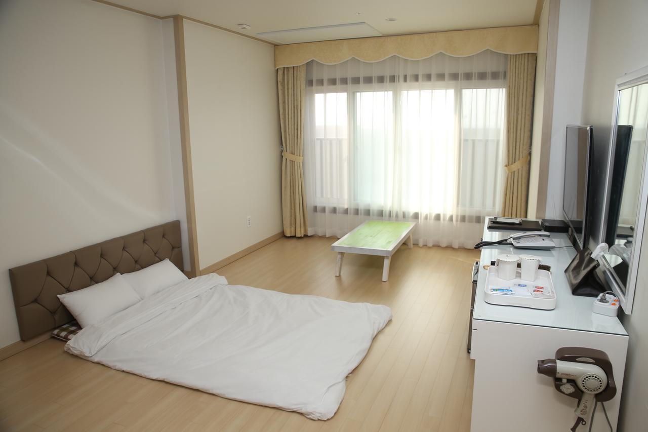 Daebudo Tourist Hotel Ансан Екстериор снимка