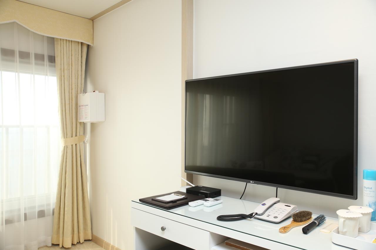Daebudo Tourist Hotel Ансан Екстериор снимка